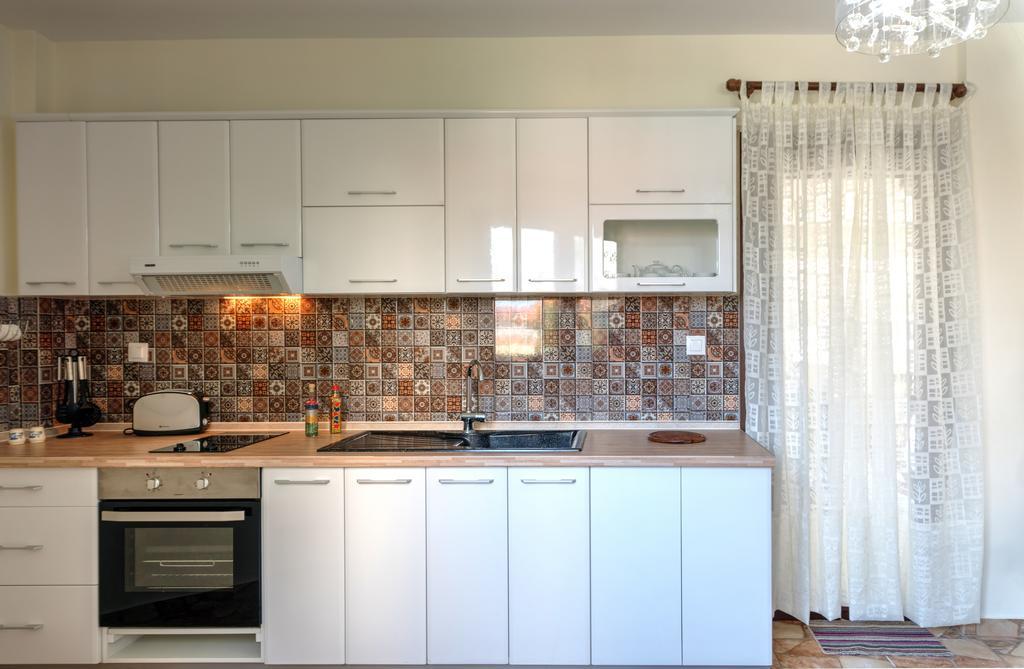 Kouros Studios Kavala Habitación foto