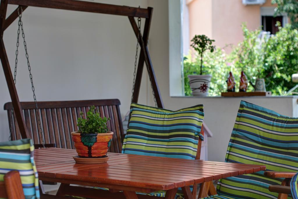 Kouros Studios Kavala Habitación foto
